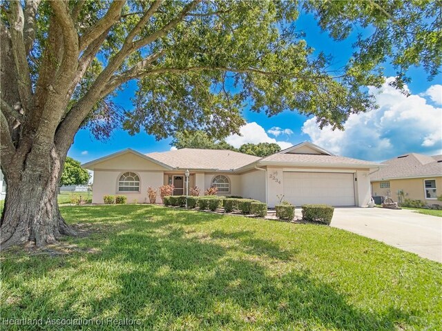 2234 Pinewood Blvd, Sebring, FL 33870 - photo 1