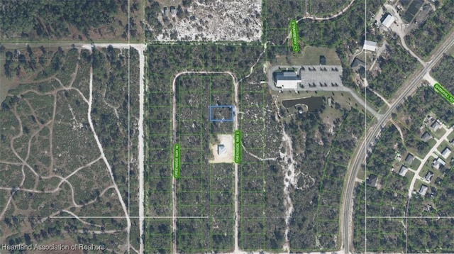 Listing photo 3 for 10435 Greenside Way E, Sebring FL 33875