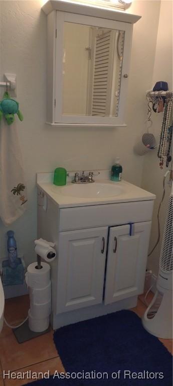 2131 Lakeview Dr Unit 106, Sebring, FL 33870 - bathroom with vanity