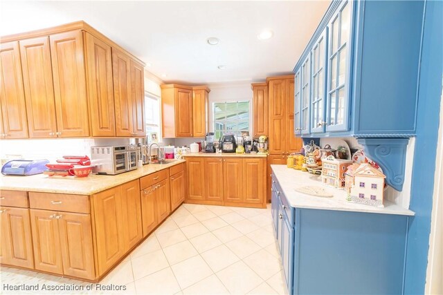 kitchen featuring sink