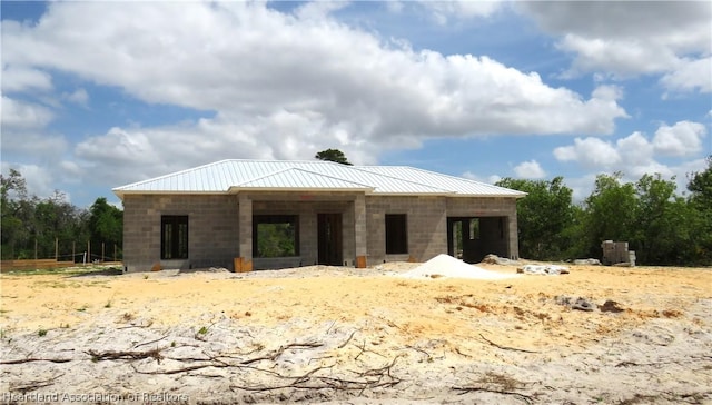 view of front of home