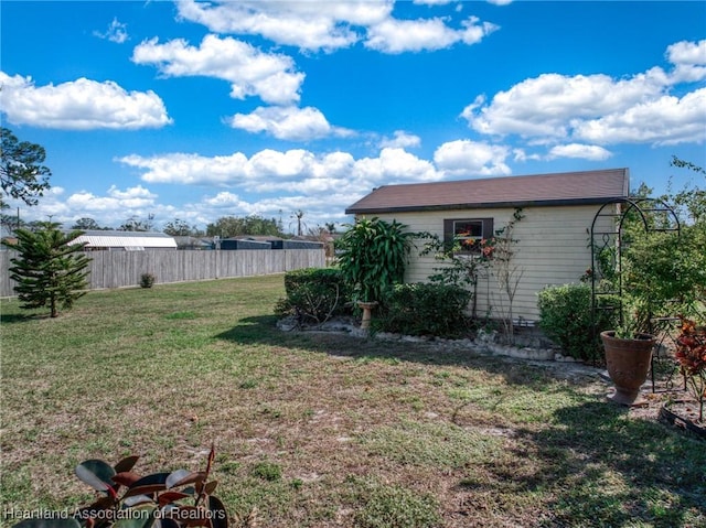 view of yard featuring fence