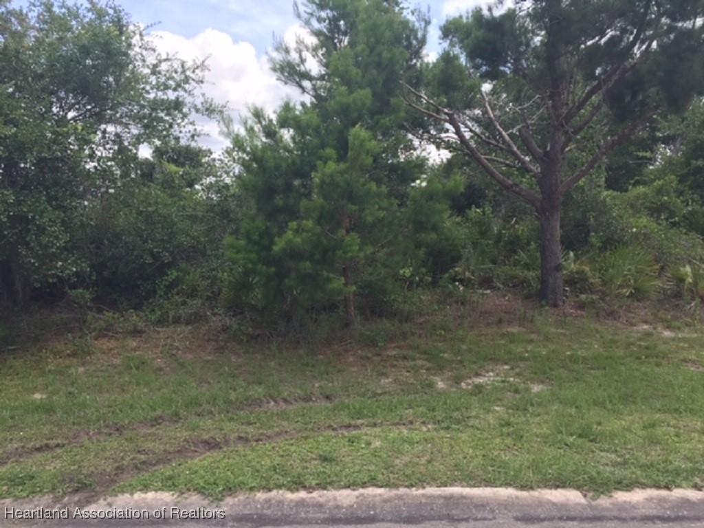 6347 Columbus Blvd, Sebring, FL 33872