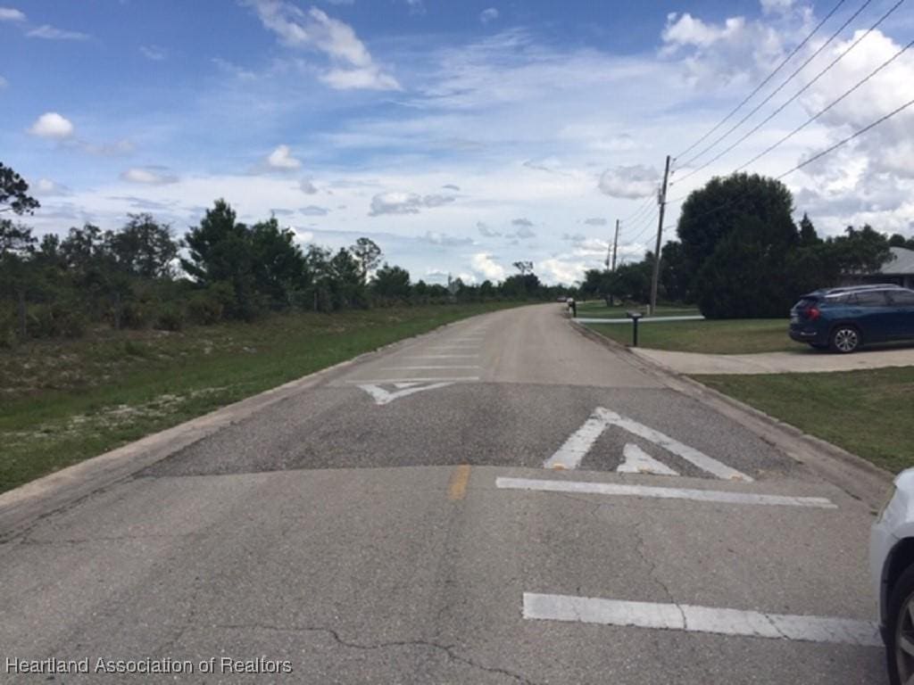 6347 Columbus Blvd, Sebring, FL 33872