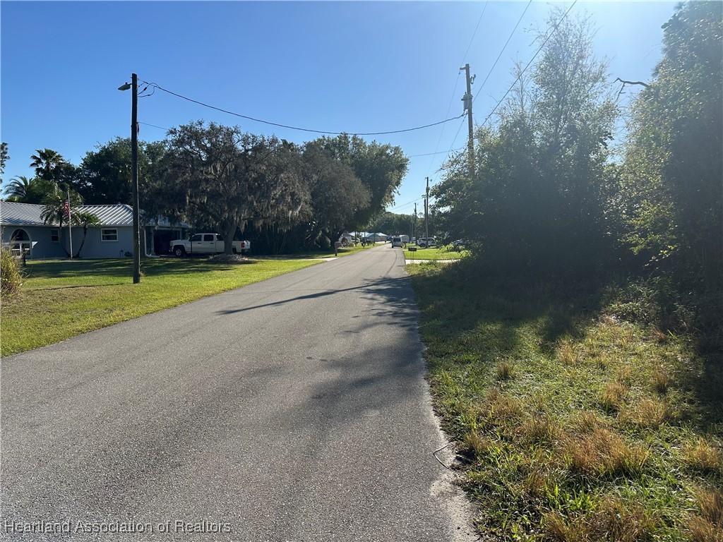 3021 Jacaranda Ave, Lake Placid, FL 33852 - photo 3