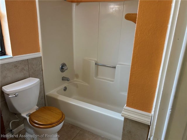 11 Mockingbird Rd, Lake Placid, FL 33852 - full bath with shower / tub combination and tile patterned flooring