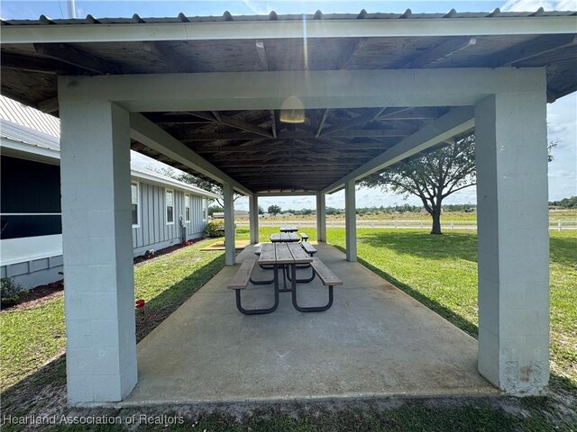 439 Hoover Ave NE, Lake Placid, FL 33852