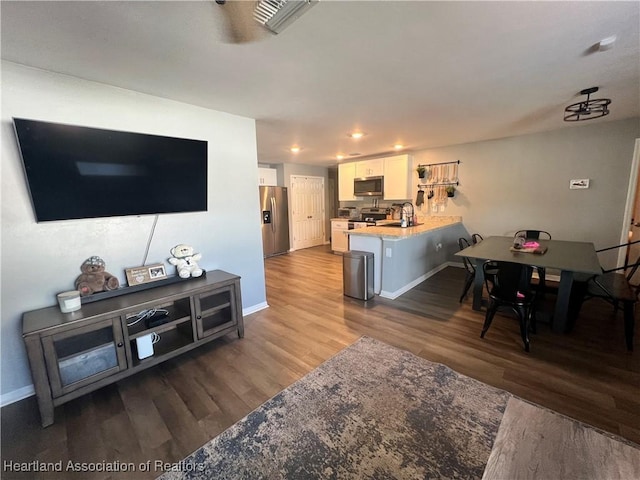 4416 NE 22nd Ct, Cape Coral, FL 33909 - photo 23