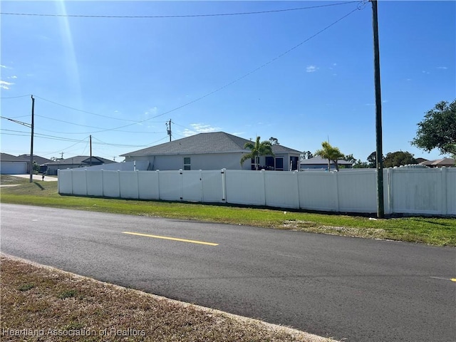 4416 NE 22nd Ct, Cape Coral, FL 33909 - photo 4