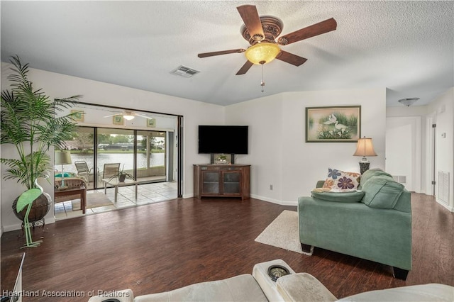 2407 Par Rd, Sebring, FL 33872 - living room with wood finished floors, a ceiling fan, and baseboards