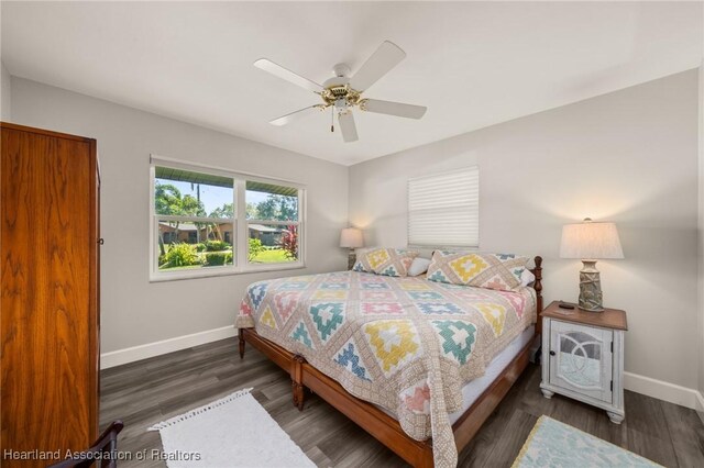 2 Chickasaw St, Lake Placid, FL 33852 - bedroom featuring ceiling fan, baseboards, and wood finished floors