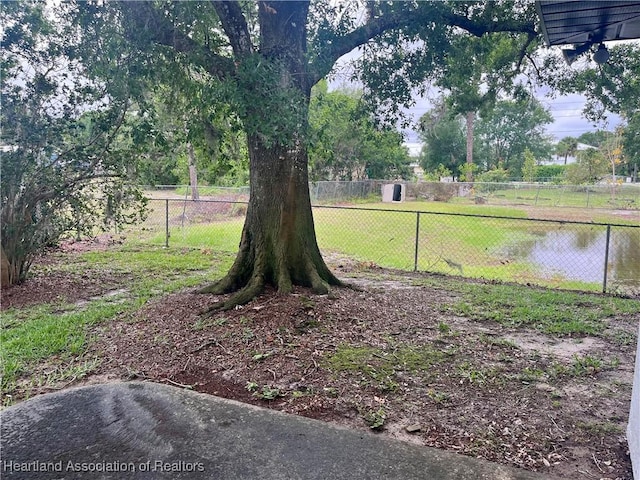 2527 Davis Cir, Sebring, FL 33870 - view of yard featuring fence