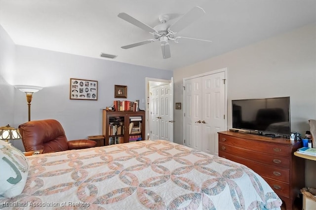 bedroom with ceiling fan