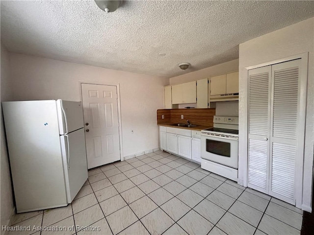 332 Blanco Ct, Avon Park, FL 33825 - photo 4