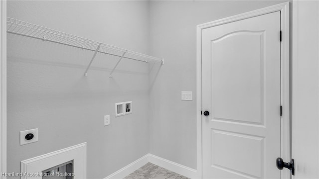 19 N Irvington Rd, Avon Park, FL 33825 - laundry room with electric dryer hookup and hookup for a washing machine