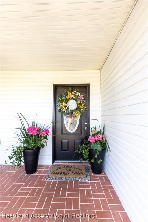 view of entrance to property