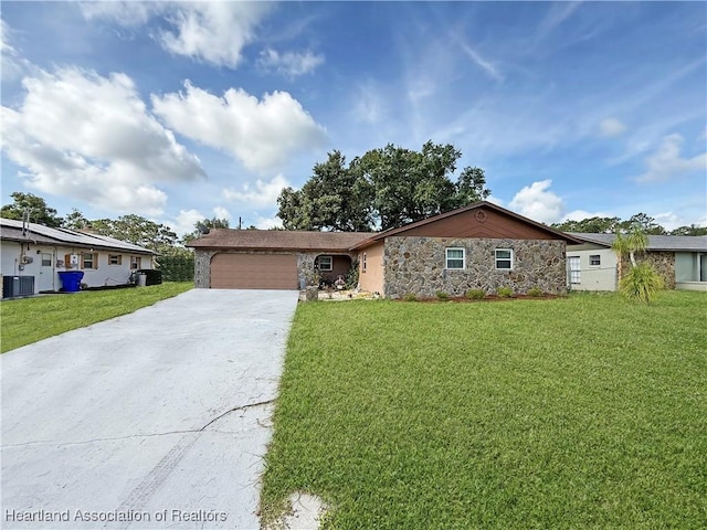 707 Garland Ave, Sebring, FL 33875 - photo 1