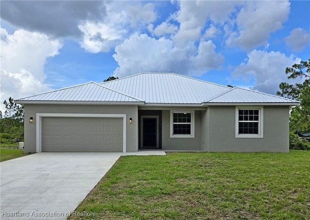 3040 W Joliet Rd, Avon Park, FL 33825 - ranch-style home with stucco siding, an attached garage, driveway, a front yard, and a metal roof