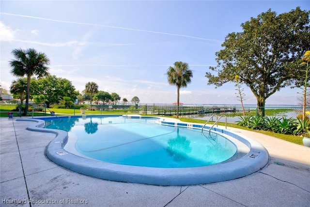 pool with fence