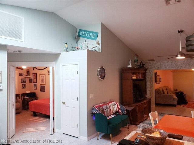 6401 Matanzas Dr, Sebring, FL 33872 - living room featuring lofted ceiling and a ceiling fan