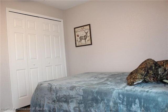 5195 Greenfields Run, Zolfo Springs, FL 33890 - bedroom featuring a closet