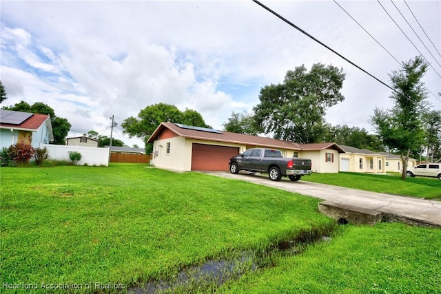 ranch-style home with a front yard