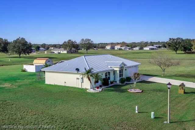 view of front of house with a front yard