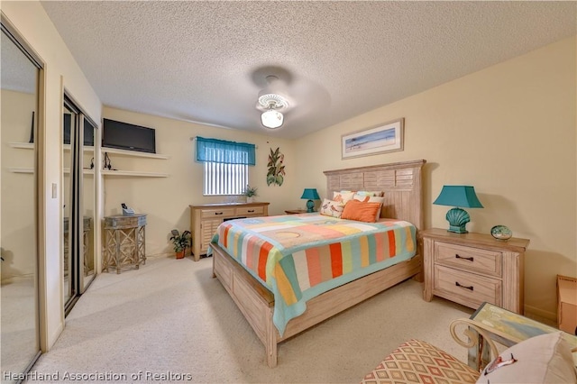 316 Fox Rd, Lake Placid, FL 33852 - carpeted bedroom featuring ceiling fan and a textured ceiling