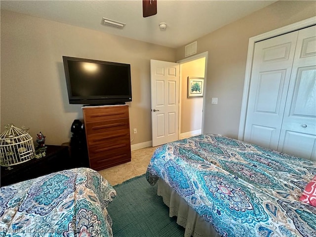 241 Sheppard Rd NW, Lake Placid, FL 33852 - bedroom with carpet flooring, a closet, a ceiling fan, and visible vents