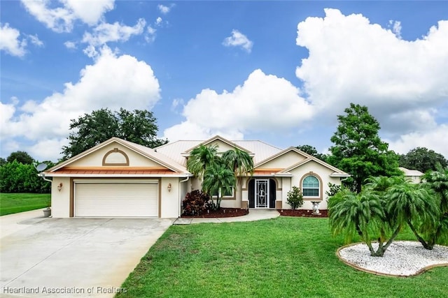 800 Spring Blvd, Sebring, FL 33876 - ranch-style house featuring stucco siding, concrete driveway, a front yard, and a garage