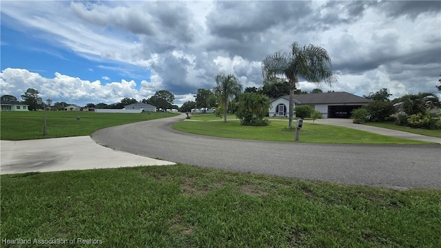 Listing photo 3 for 432 Glen Mar Cir, Sebring FL 33876