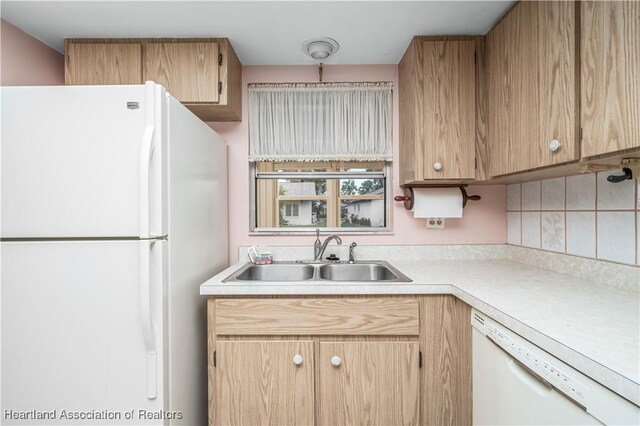 170 Parkview Cir, Lake Placid, FL 33852 - kitchen with white appliances, a sink, light countertops, decorative backsplash, and light brown cabinets
