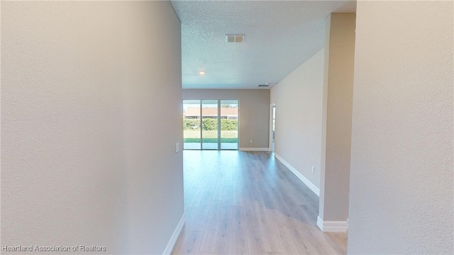 3900 Monza Dr, Sebring, FL 33872 - kitchen with plenty of natural light, tasteful backsplash, a center island, and appliances with stainless steel finishes