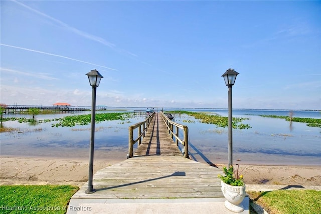 dock area featuring a water view