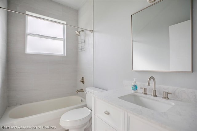 2545 N Odessa Rd, Avon Park, FL 33825 - bathroom featuring toilet, shower / washtub combination, and vanity