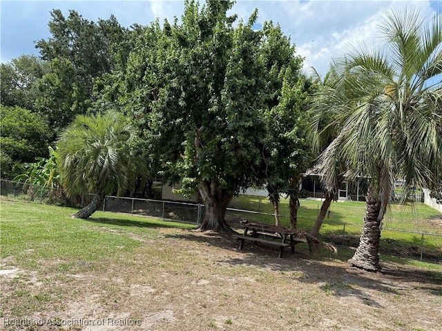 103 Fox Rd, Lake Placid, FL 33852 - view of yard with fence
