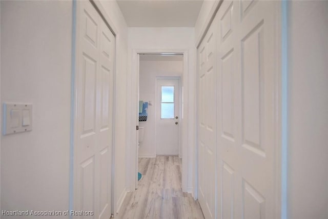 4231 Leaf Rd, Sebring, FL 33875 - hall with light wood-style flooring