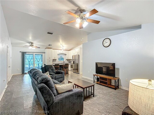 7040 Tamarind Dr, Lake Wales, FL 33898 - photo 40