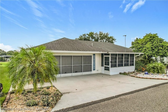7040 Tamarind Dr, Lake Wales, FL 33898 - photo 3