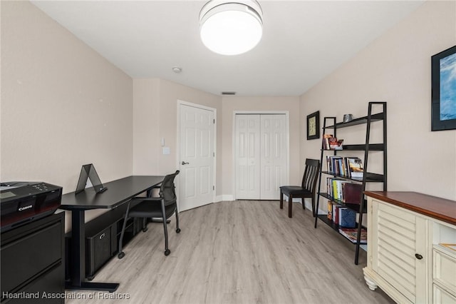 2036 Ashley Oaks Cir, Sebring, FL 33870 - office space featuring light wood finished floors and baseboards