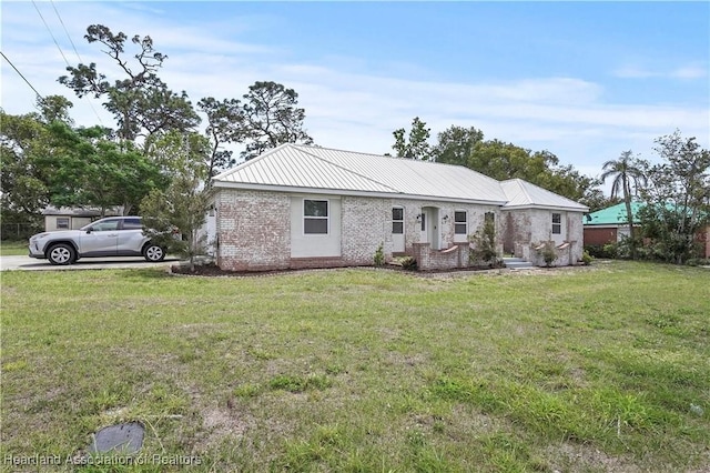 1374 Memorial Dr, Avon Park, FL 33825 - photo 2