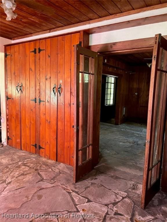 12115 S US Highway 41, Gibsonton, FL 33534 - hall with wood ceiling and wooden walls