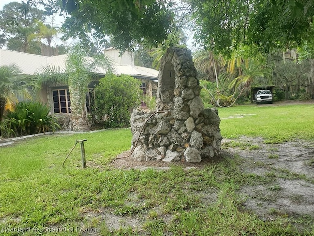 12115 S US Highway 41, Gibsonton, FL 33534 - view of green lawn
