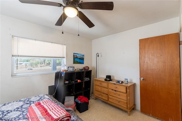 bedroom featuring ceiling fan