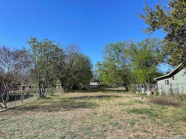 Listing photo 3 for 5731 Mcdavitt Rd, San Antonio TX 78227