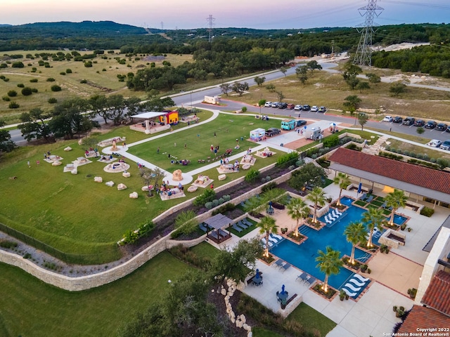 view of aerial view at dusk