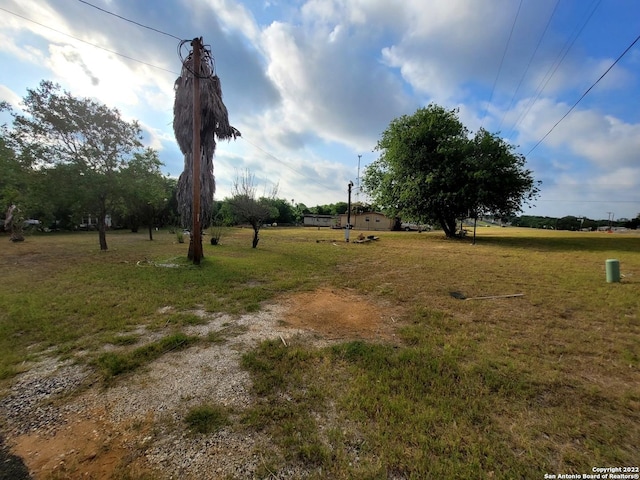 200 Blue Jay Dr, Floresville TX, 78114 land for sale