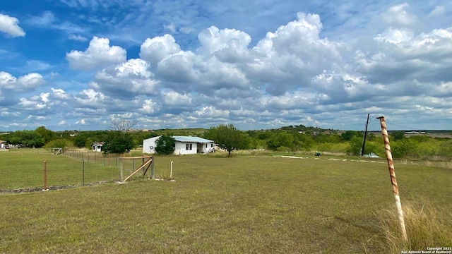 Listing photo 2 for 863 Kroesche Ln, New Braunfels TX 78130