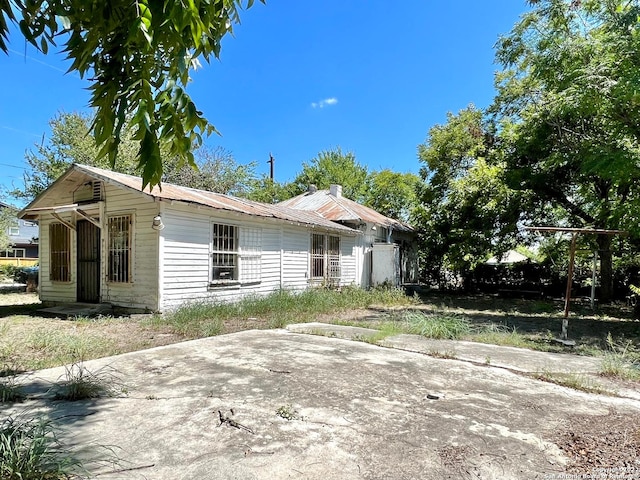 view of front of home