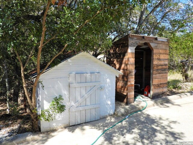 view of shed / structure